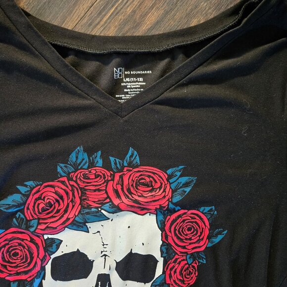 NO BOUNDARIES Black Long-Sleeved TShirt Featuring Skull & Roses SIZE L - Picture 3 of 5